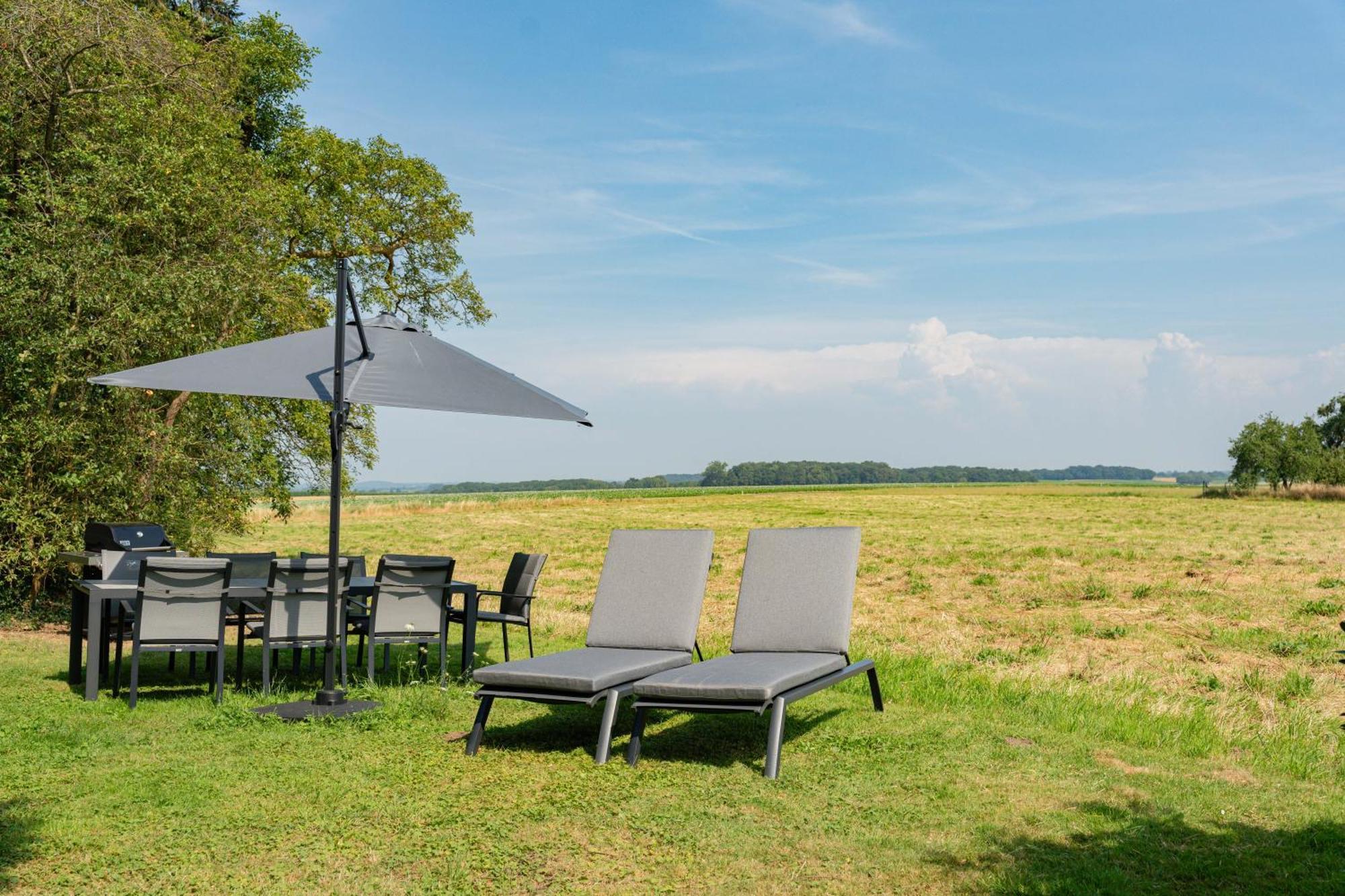 ホテル Manoir Du Moulin Berloz エクステリア 写真